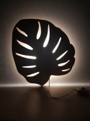Dřevěná lampička Monstera - plynule stmívatelná LED